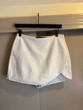 Vero Moda skort size 6/P